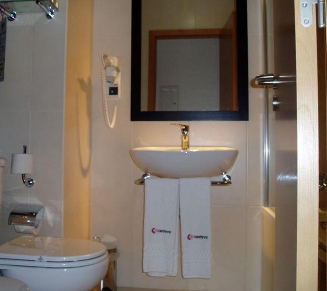Hotel A Esteva Каштру-Верди Номер фото